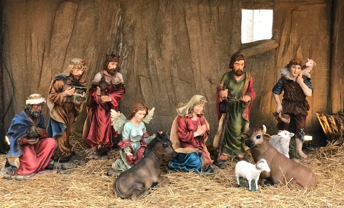 False Facades: a beautiful manger…with no baby Jesus